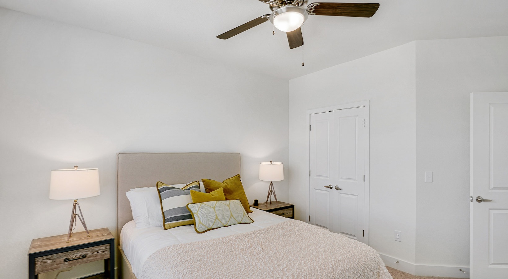 Beautiful rentals in San Antonio, TX Vue Sonoma Verde